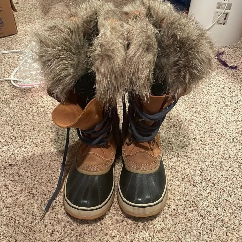 SOREL woman’s snowboots